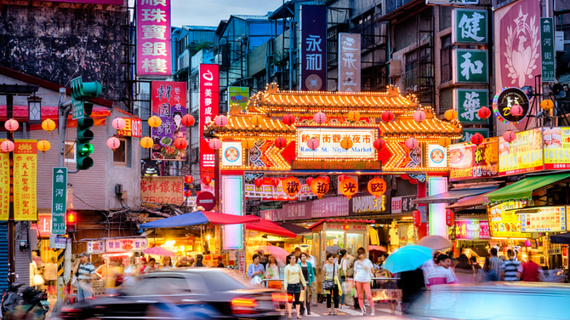 【台北夜市】TOP5台北高人氣夜市與夜市裡必吃米其林攻略！