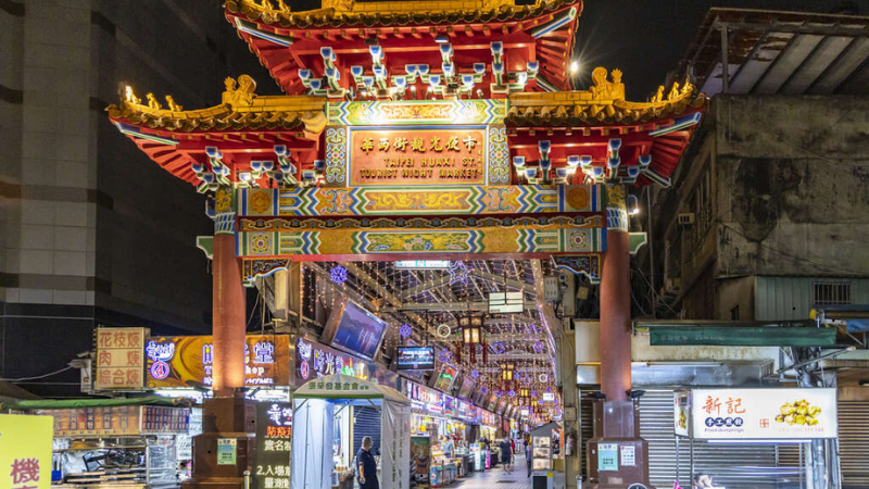 Best night markets in Taipei｜5 local favorites that outshine Shilin Night Market + Michelin Bib Gourmand street foods! | Round Taiwan Round Blog