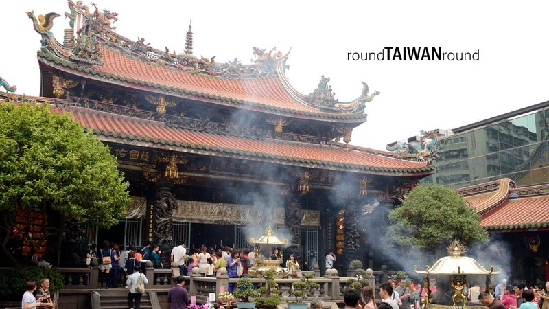 龍山寺怎麼去？參拜流程與必訪景點懶人包