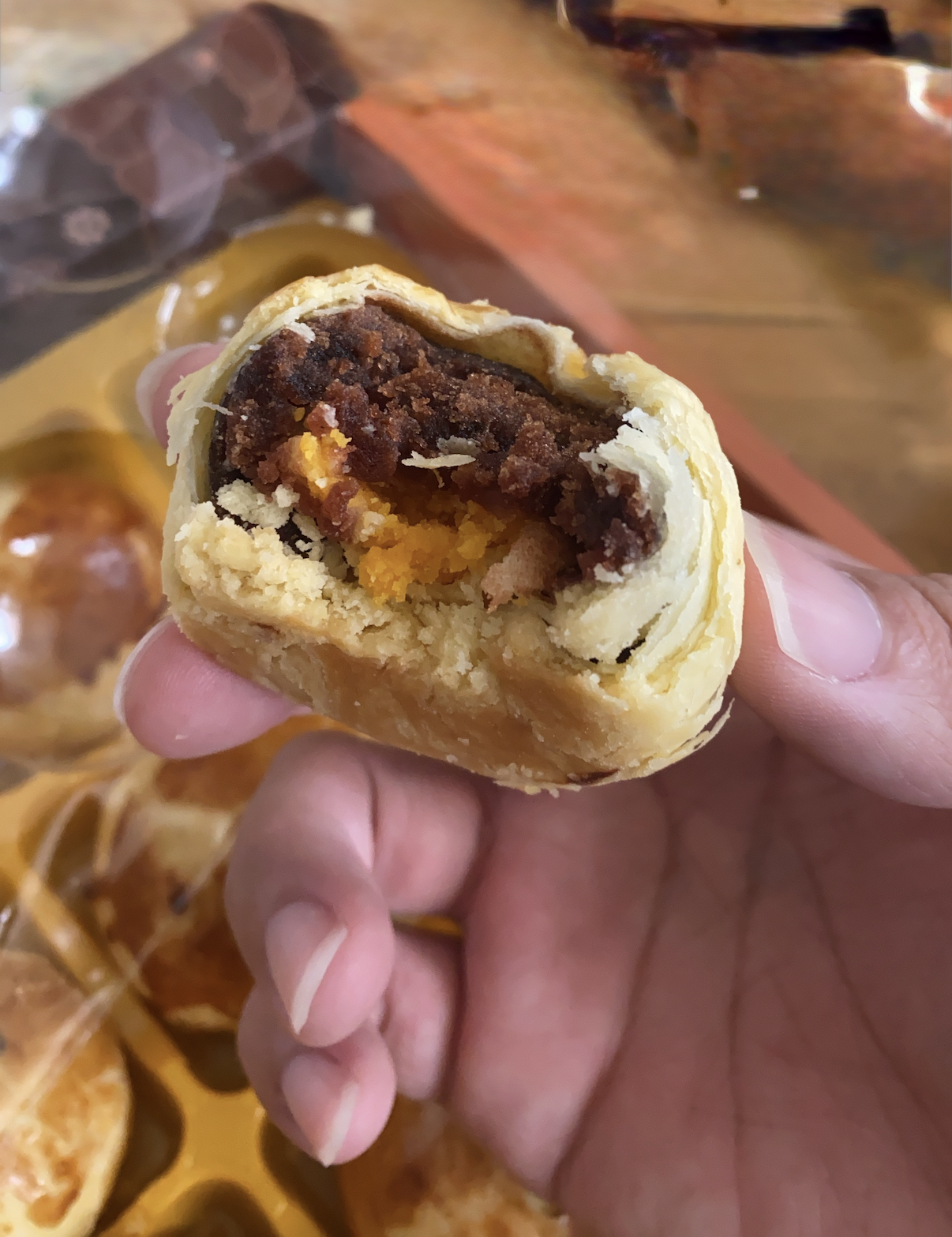 金葡萄蛋黃酥