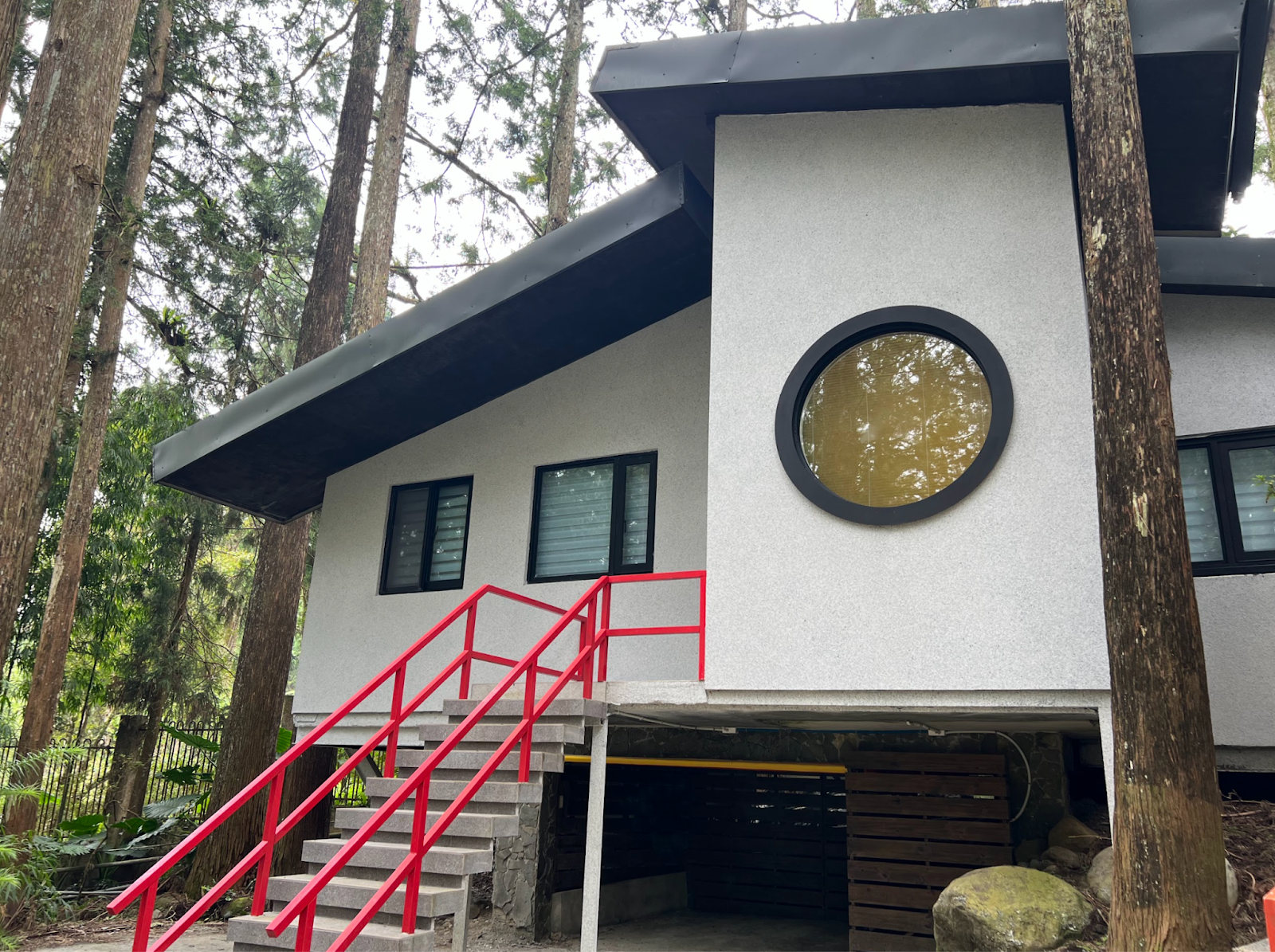 妖怪森林住宿推薦房型：滴露閣外觀