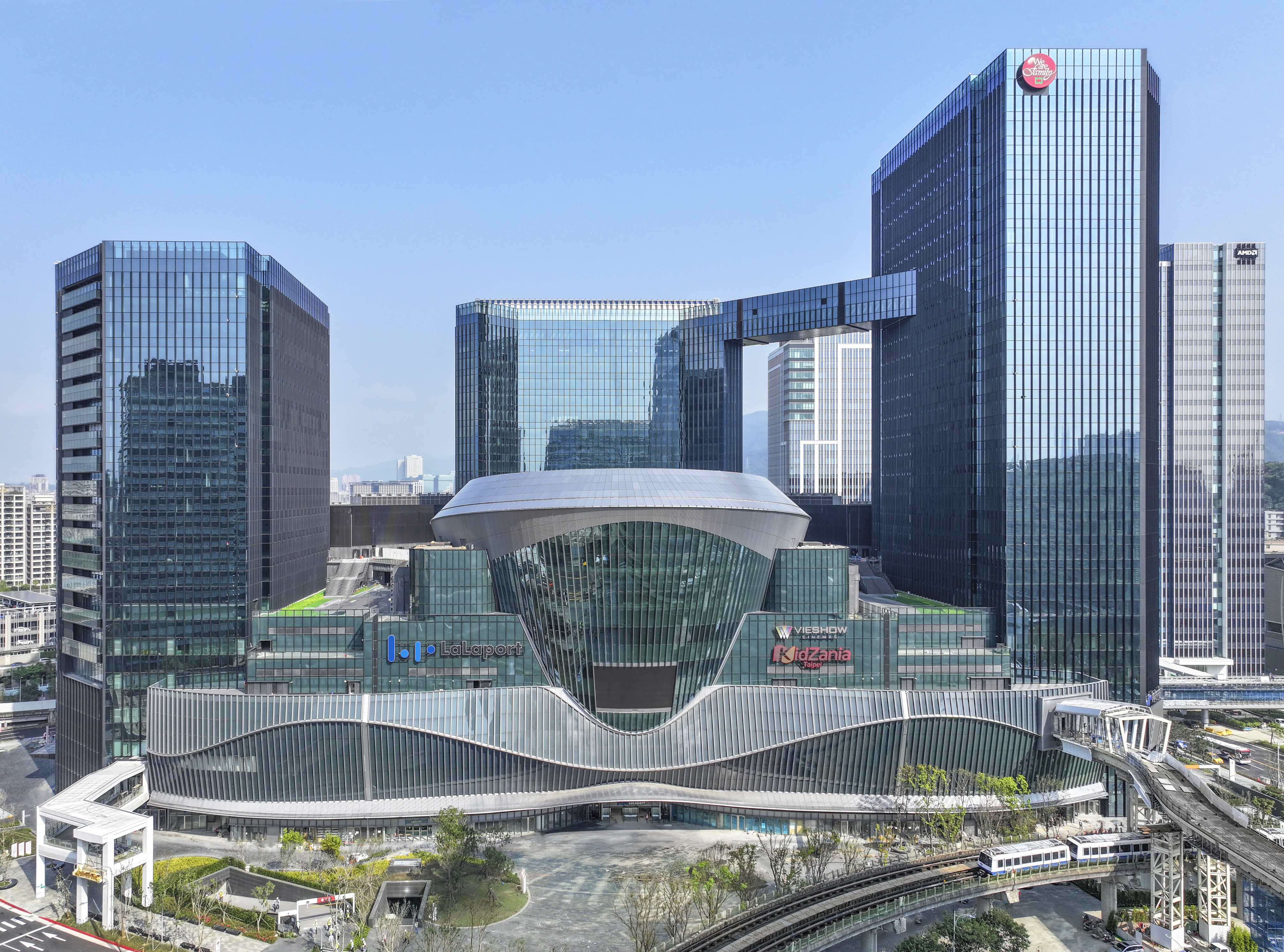 Mitsui Shopping Park LaLaport南港